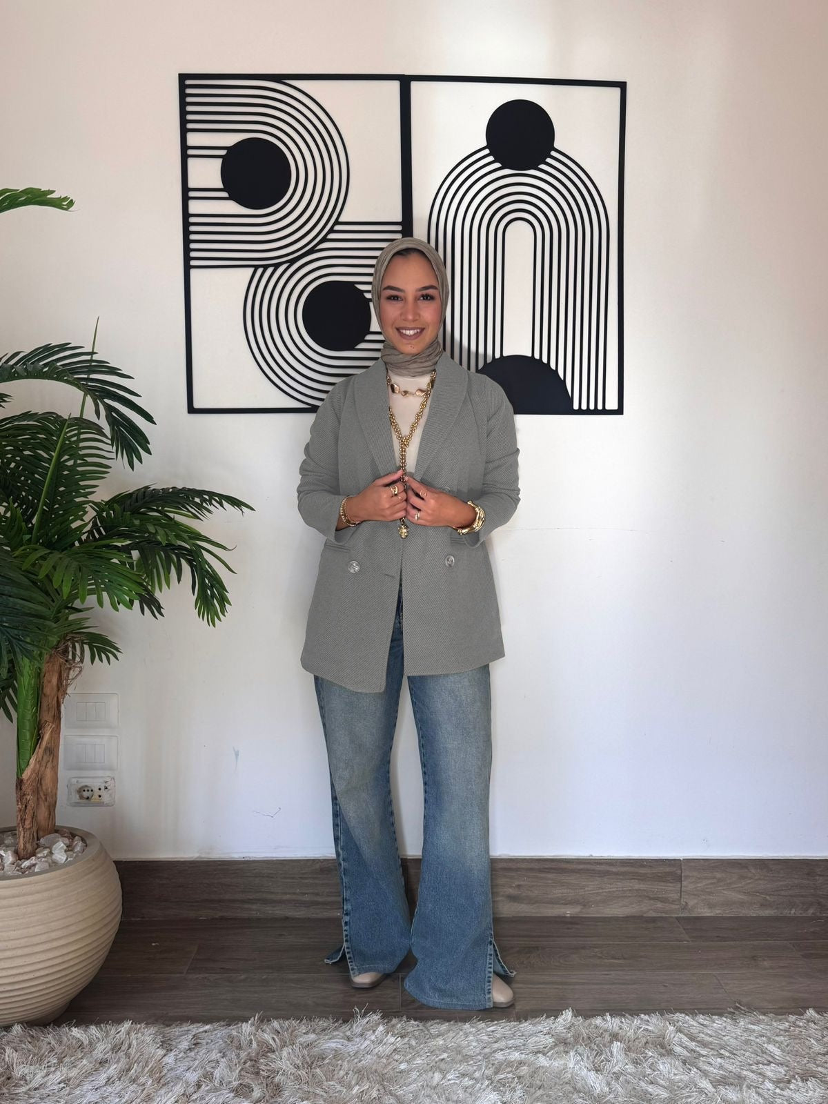 Grey Blazer Casual Chic Look