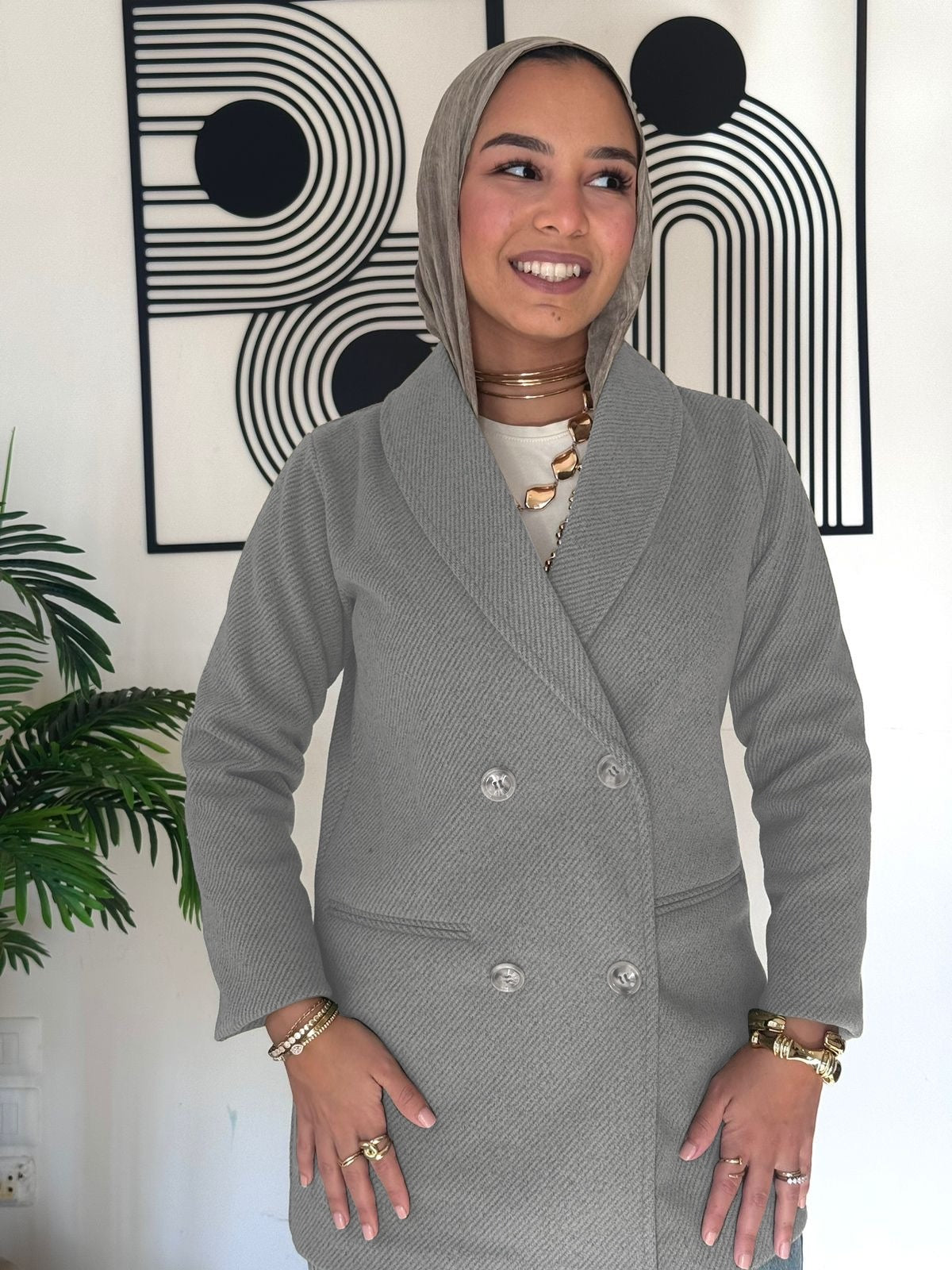 Grey Blazer Casual Chic Look